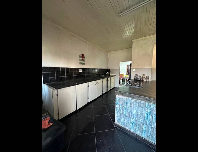 4 BEDROOM HOUSE FOR SALE IN PETERSFIELD